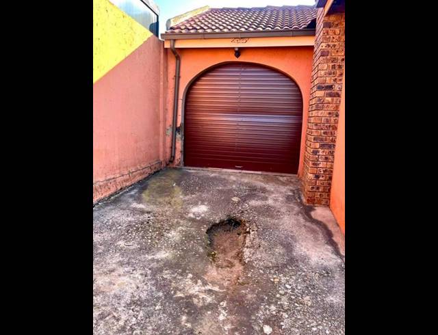 3 BEDROOM HOUSE FOR SALE IN NATURENA